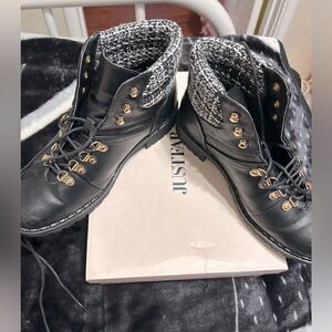 EUC Just Fab Booties